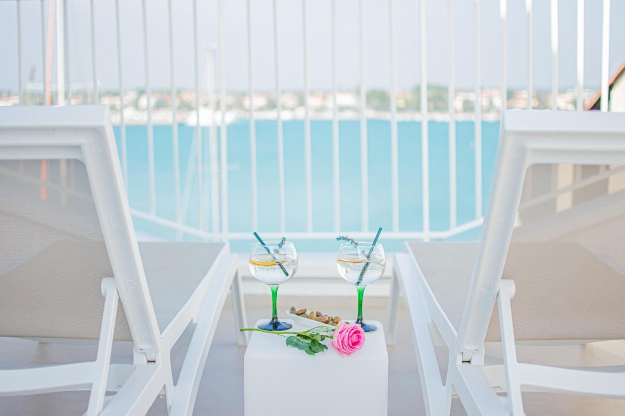Apartment Seafront Seaview Center Old Town 1,2,3,4 By Rentistra Umag