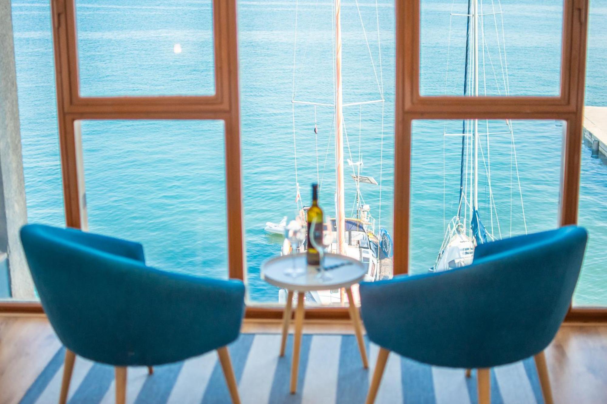 Apartment Seafront Seaview Center Old Town 1,2,3,4 By Rentistra Umag