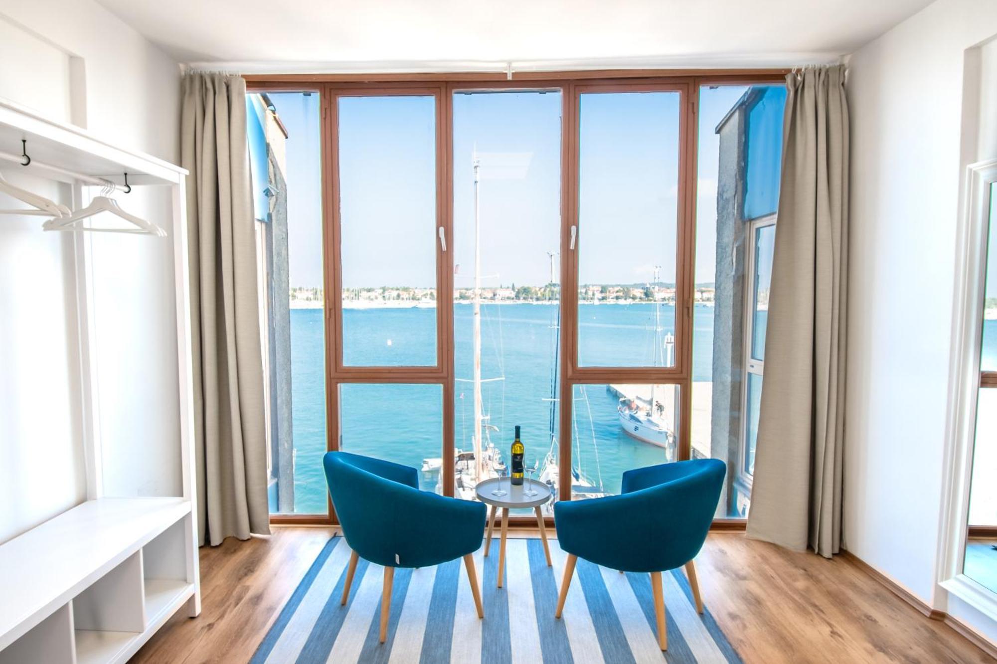 Seafront Seaview Center Old Town 1,2,3,4 By Rentistra *