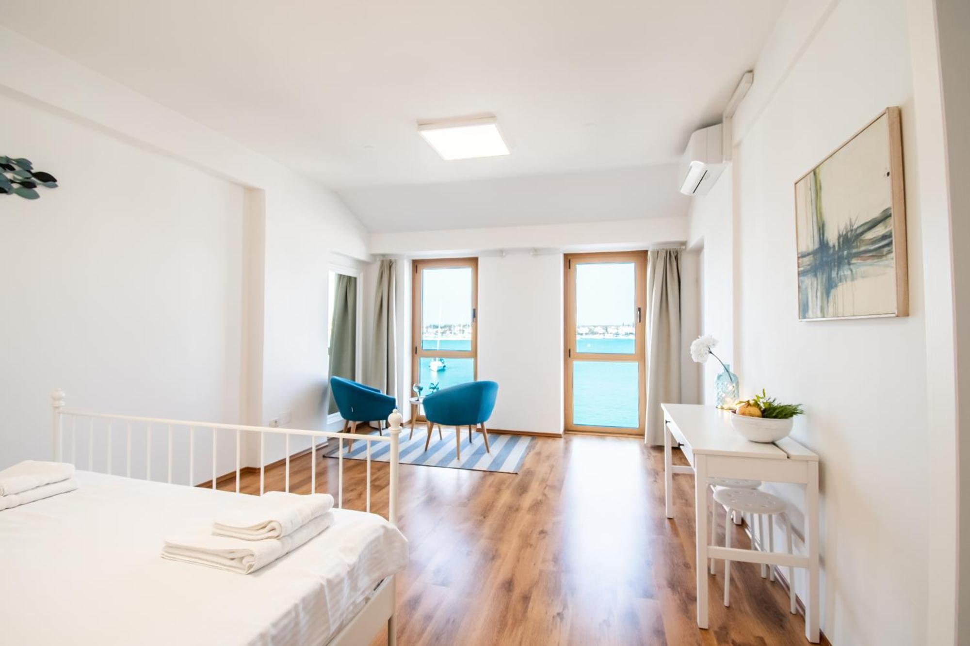 Seafront Seaview Center Old Town 1,2,3,4 By Rentistra * Umag